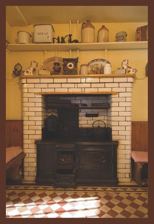 Crotty'S Pub & Accommodation Kilrush Exterior photo
