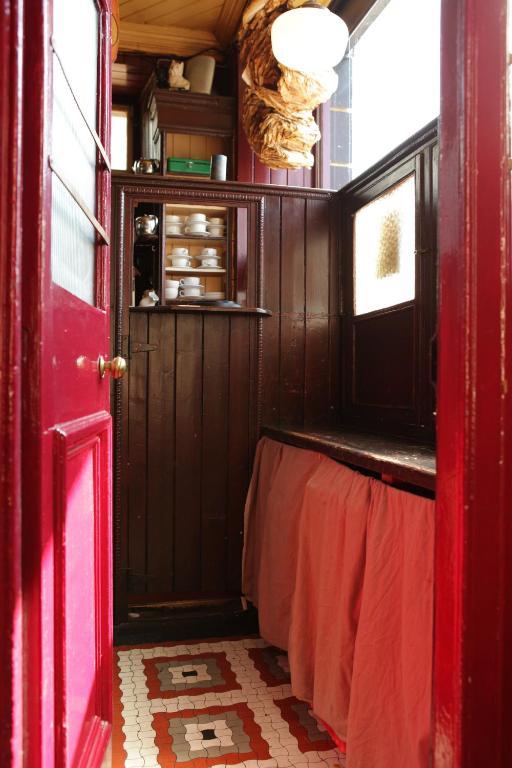 Crotty'S Pub & Accommodation Kilrush Exterior photo
